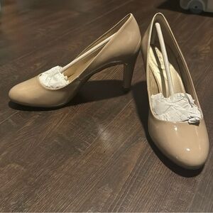 NIB Bandolino Lantana pump 8.5M